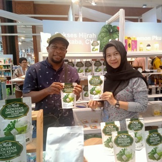                                     Ekspor dan Pemasaran Daun Kelor